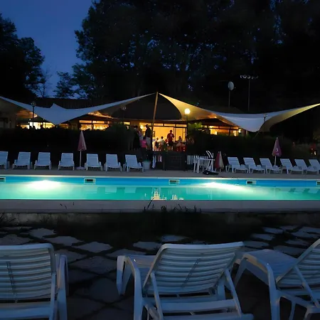 Dkamping Village بيت للعطل *