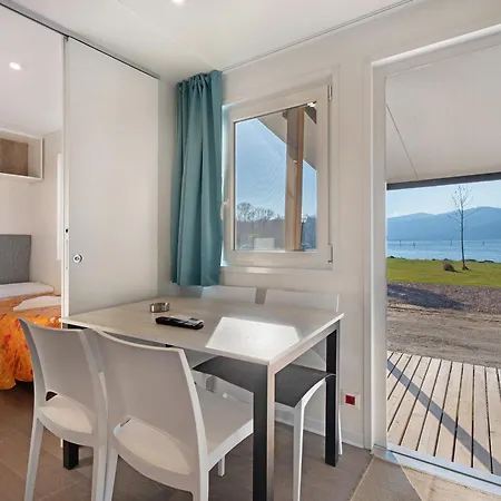 Dkamping Village بيت للعطل إيسبرا