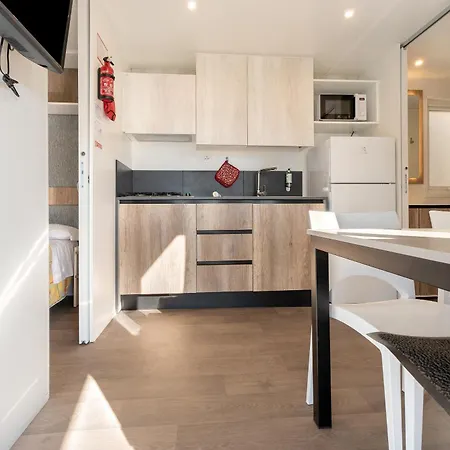 بيت للعطل Dkamping Village *