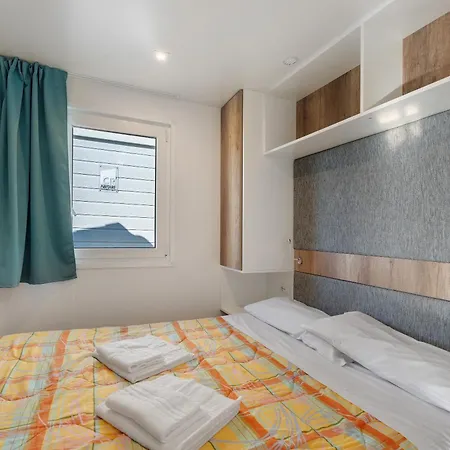 Сasa de vacaciones Dkamping Village Ispra